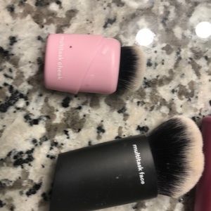 Makeup brushes